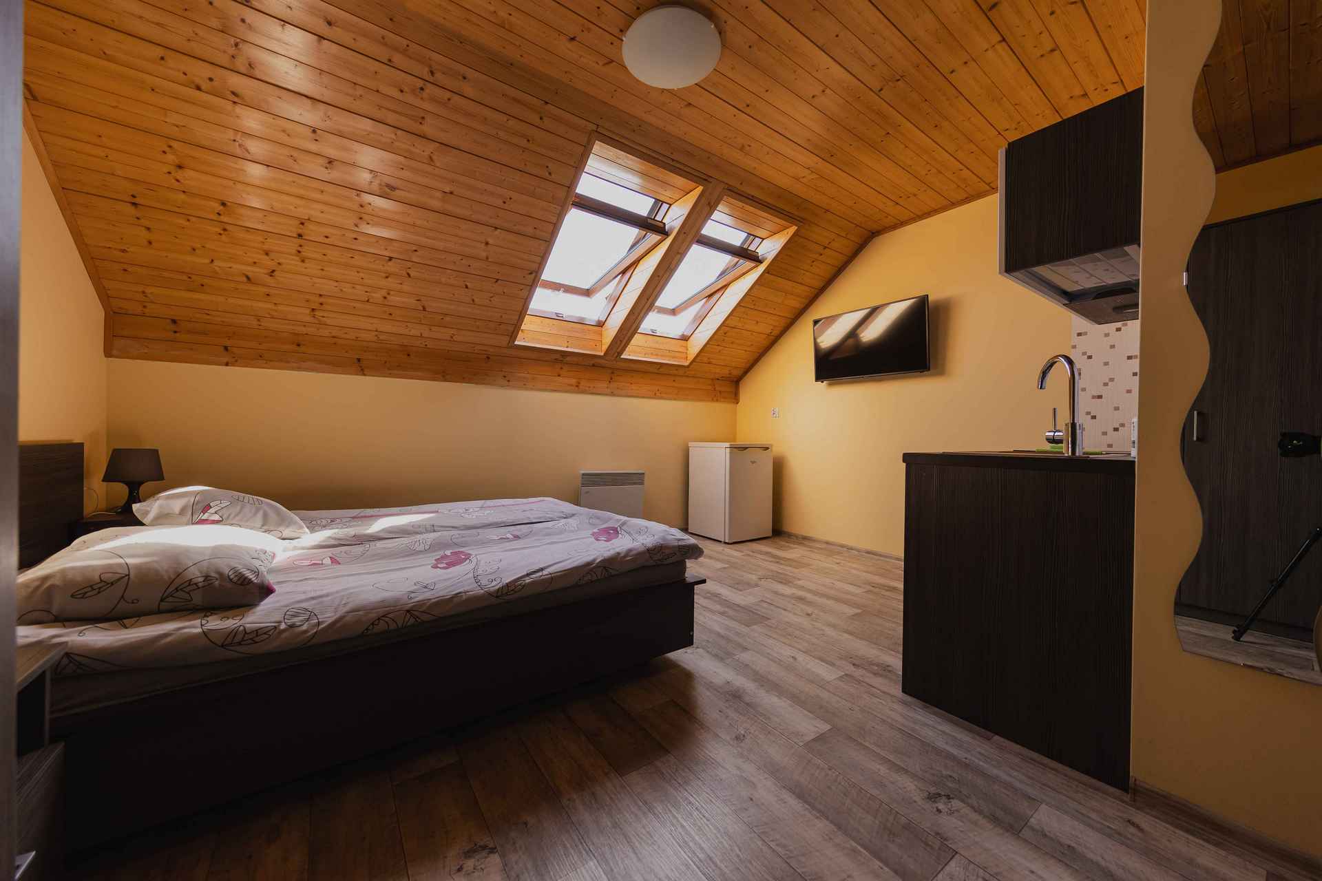 Pokój 2-osobowy na II bądź III piętrze